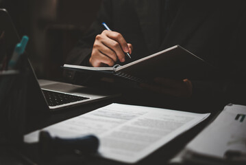 人类幼崽在护食的时候有多可爱呢？