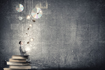 中国历史上在世界上最强大的时候、最屈辱的时候、最繁荣的时候分别是哪个朝代